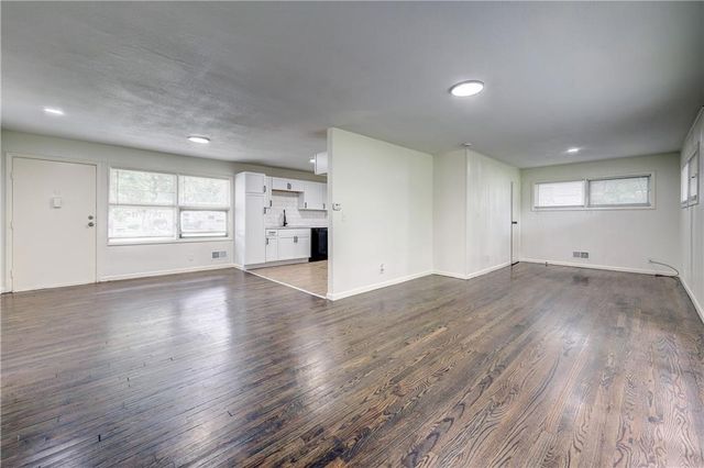 7800 E 108th Street, Kansas City, MO 64134