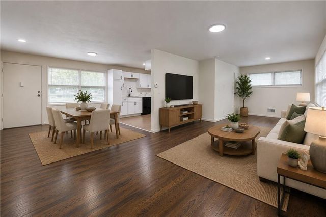 7800 E 108th Street, Kansas City, MO 64134