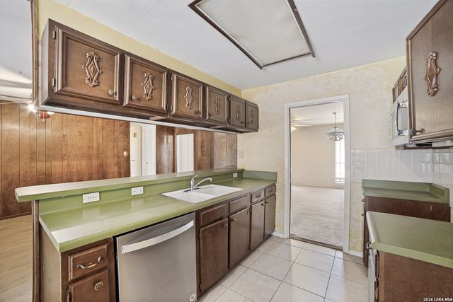 911 Clearview, San Antonio, TX 78228