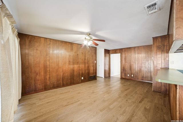 911 Clearview, San Antonio, TX 78228