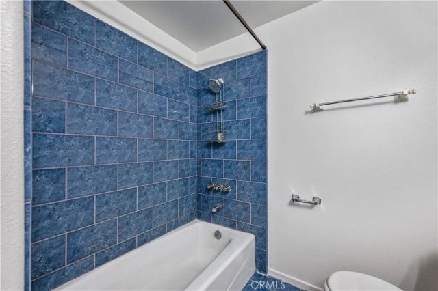 867 Aubrey Court 1, Hermosa Beach, CA 90254