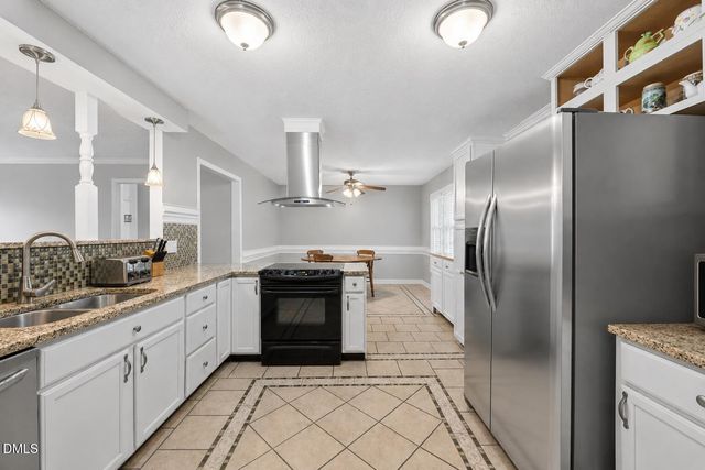 3216 Mesquite Drive, Fayetteville, NC 28306