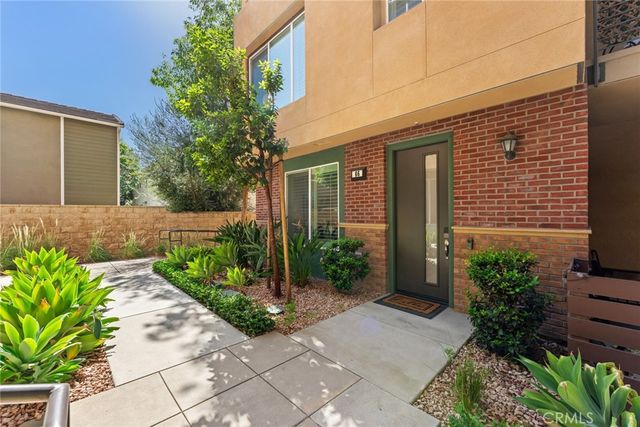 422 W Route 66 66, Glendora, CA 91740