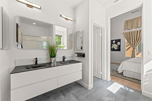 422 W Route 66 66, Glendora, CA 91740