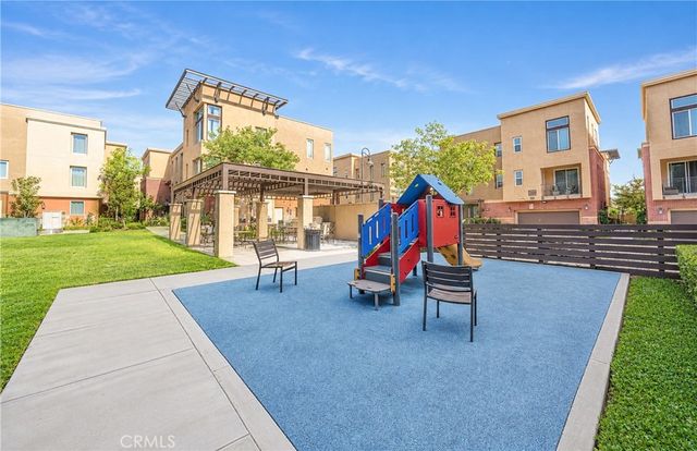 422 W Route 66 66, Glendora, CA 91740