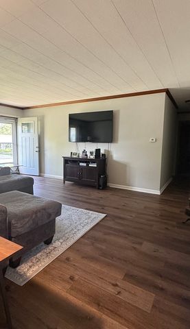 5199 Elmwood Road, Oak Forest, IL 60452