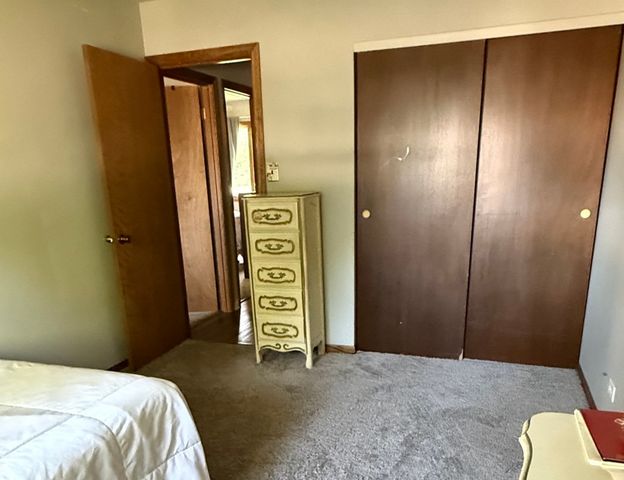 5199 Elmwood Road, Oak Forest, IL 60452