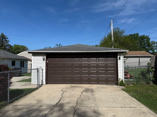 5199 Elmwood Road, Oak Forest, IL 60452