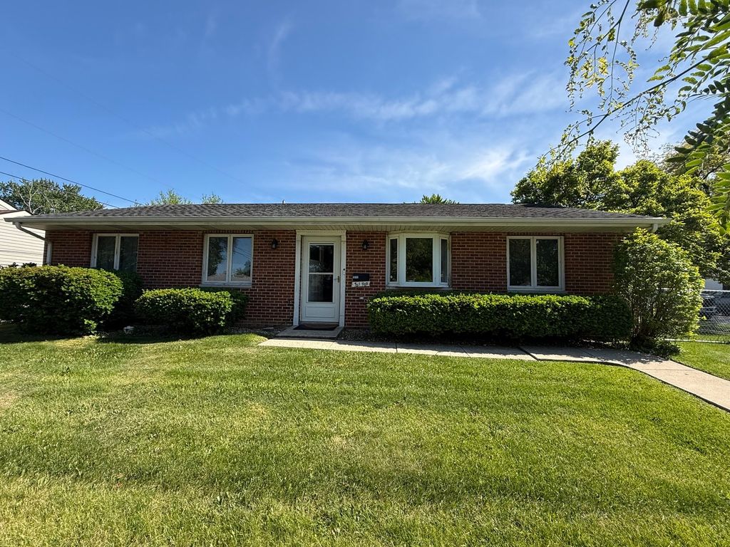 5199 Elmwood Road, Oak Forest, IL 60452