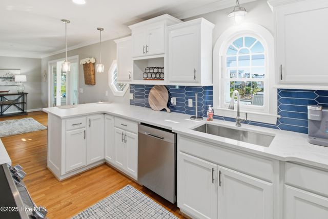 160 Sailfish Drive, Supply, NC 28462