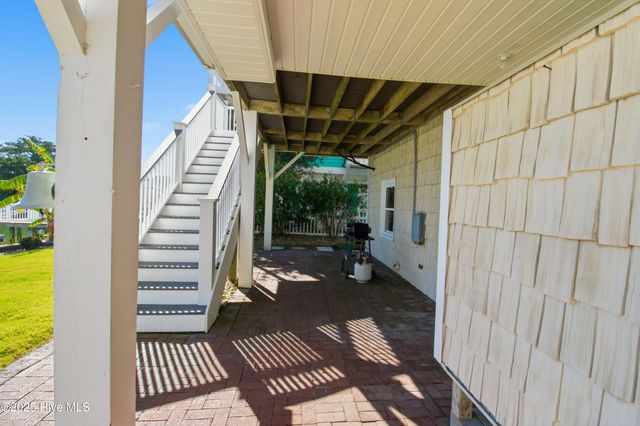 160 Sailfish Drive, Supply, NC 28462