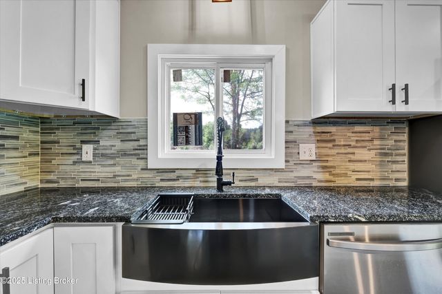 4610 Glenarm Rd, Crestwood, KY 40014