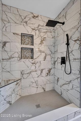 4610 Glenarm Rd, Crestwood, KY 40014