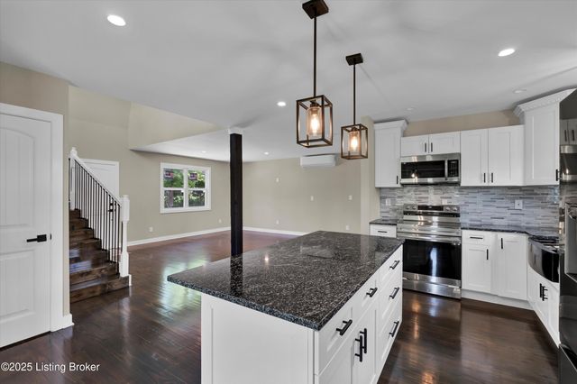 4610 Glenarm Rd, Crestwood, KY 40014