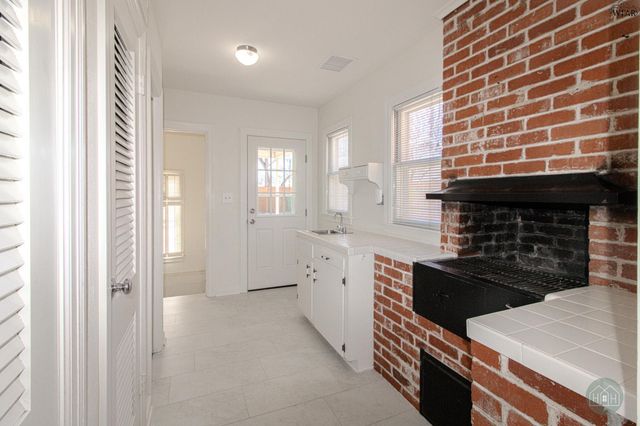 2519 PARADISE STREET, Vernon, TX 76384