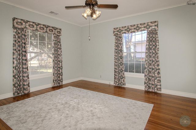 2519 PARADISE STREET, Vernon, TX 76384