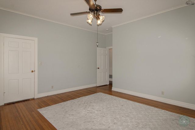 2519 PARADISE STREET, Vernon, TX 76384