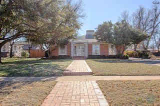 2519 PARADISE STREET, Vernon, TX 76384
