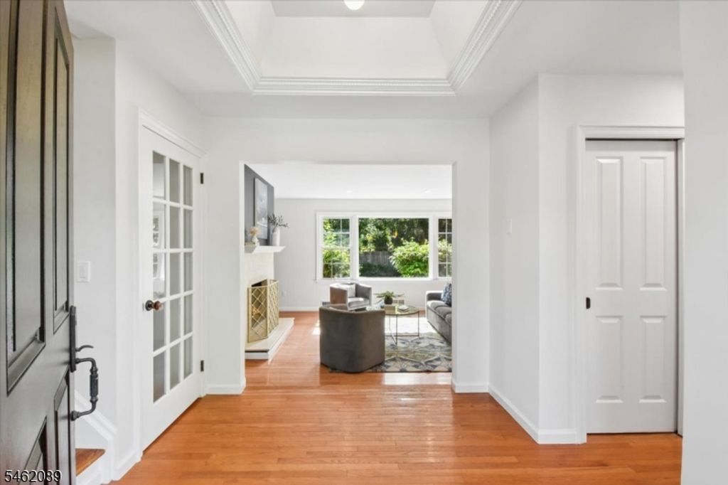 360 Long Hill Dr, Millburn Twp., NJ 07078 — photo 4