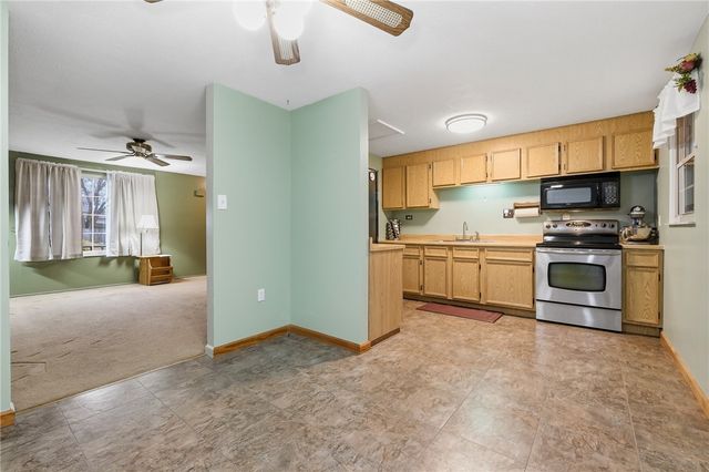 310 Celestial Dr, Economy, PA 15042