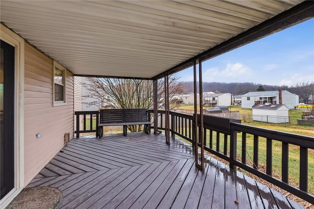 310 Celestial Dr, Economy, PA 15042