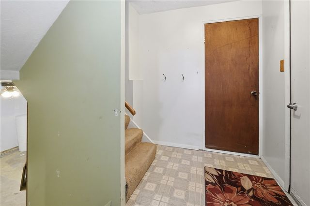 310 Celestial Dr, Economy, PA 15042