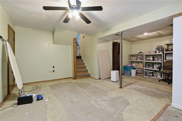 310 Celestial Dr, Economy, PA 15042