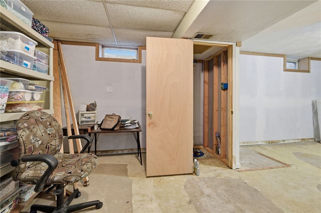 310 Celestial Dr, Economy, PA 15042