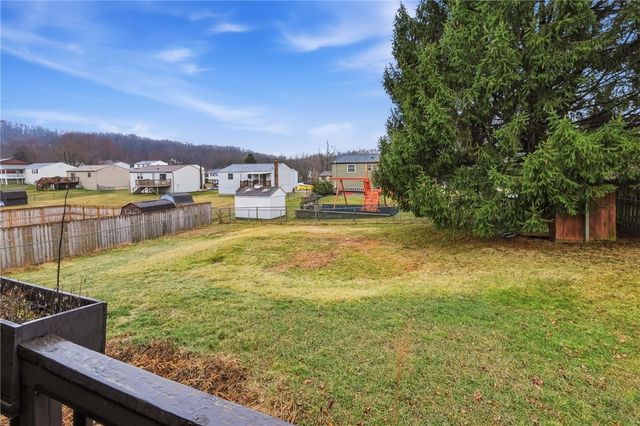 310 Celestial Dr, Economy, PA 15042