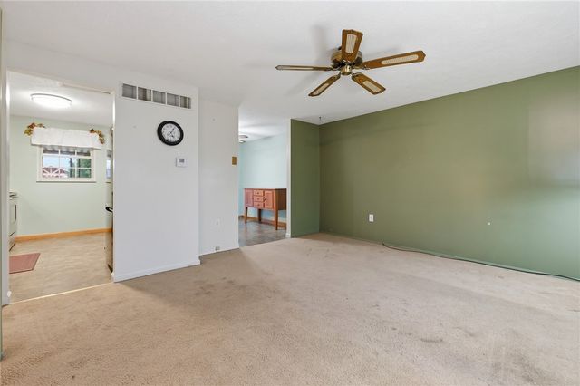 310 Celestial Dr, Economy, PA 15042