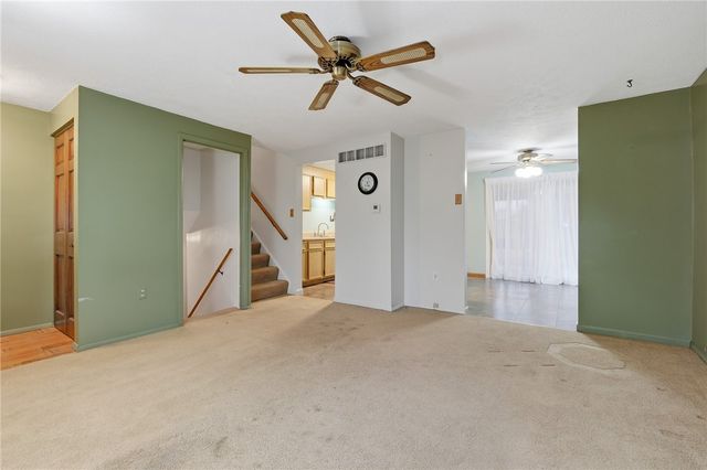 310 Celestial Dr, Economy, PA 15042