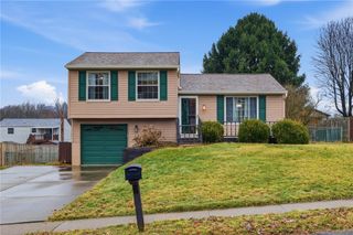 310 Celestial Dr, Economy, PA 15042