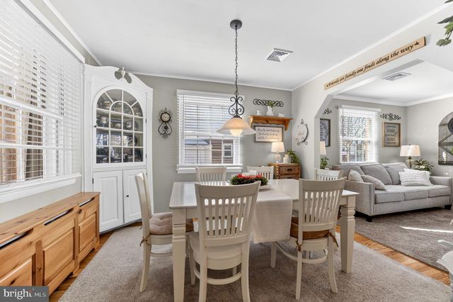 926 BUTTONWOOD ST, Emmaus, PA 18049