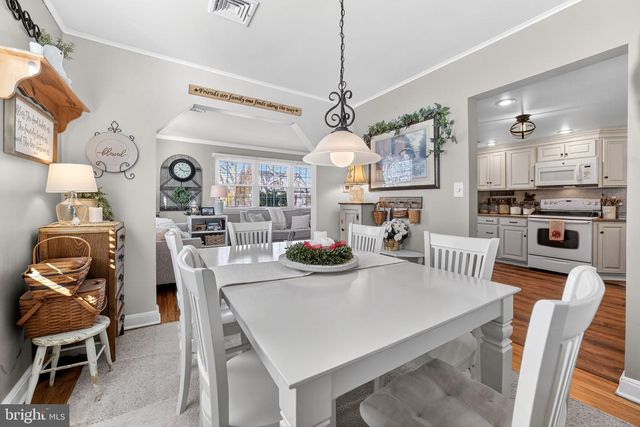 926 BUTTONWOOD ST, Emmaus, PA 18049