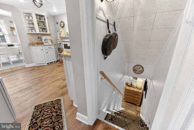 926 BUTTONWOOD ST, Emmaus, PA 18049