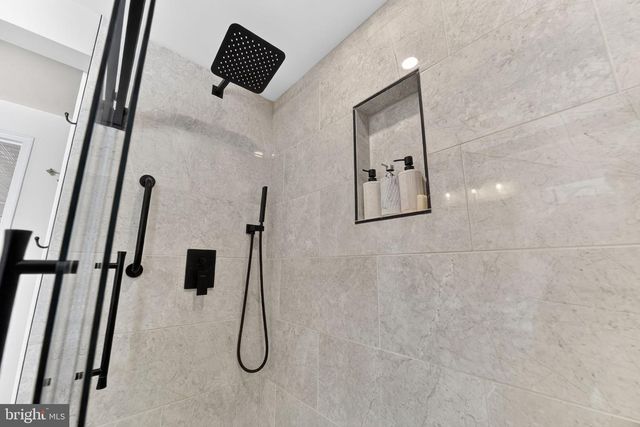 926 BUTTONWOOD ST, Emmaus, PA 18049