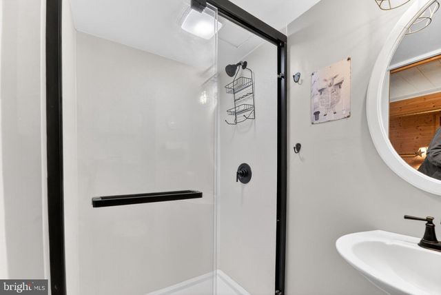 926 BUTTONWOOD ST, Emmaus, PA 18049