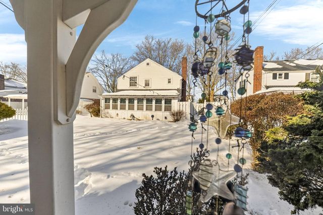 926 BUTTONWOOD ST, Emmaus, PA 18049