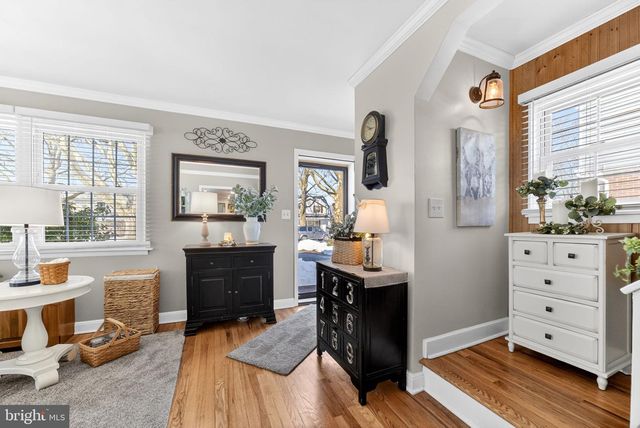 926 BUTTONWOOD ST, Emmaus, PA 18049