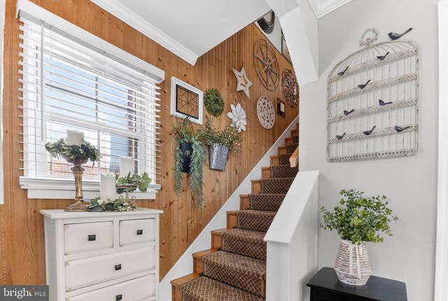 926 BUTTONWOOD ST, Emmaus, PA 18049