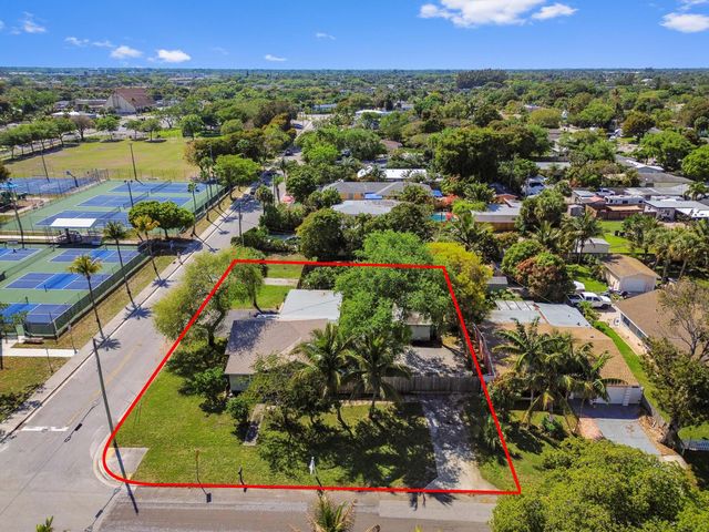 1501 N D Street, Lake Worth Beach, FL 33460
