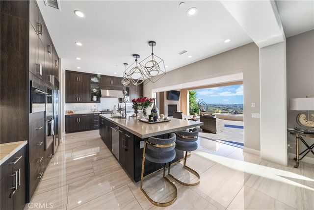 1132 Summit Oak, Lake Forest, CA 92679