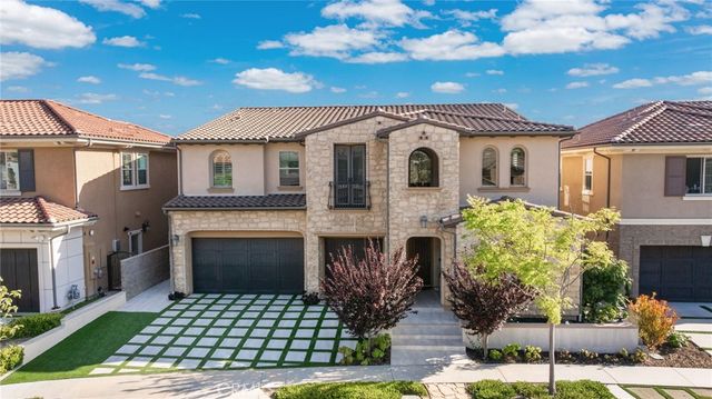 1132 Summit Oak, Lake Forest, CA 92679