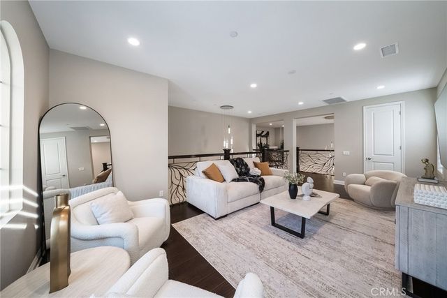 1132 Summit Oak, Lake Forest, CA 92679