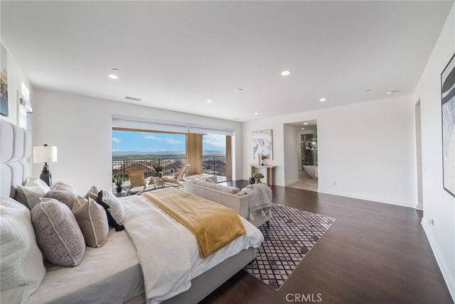 1132 Summit Oak, Lake Forest, CA 92679