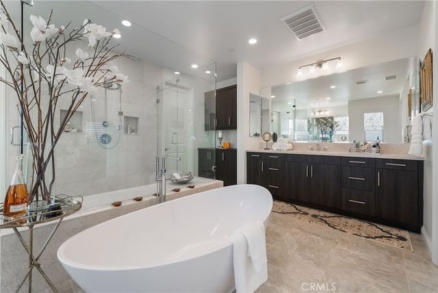 1132 Summit Oak, Lake Forest, CA 92679
