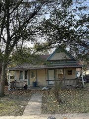 114 N Whitaker, Pryor, OK 74361