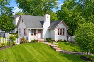 125 Meadowbrook Rd, Livingston Twp., NJ 07039