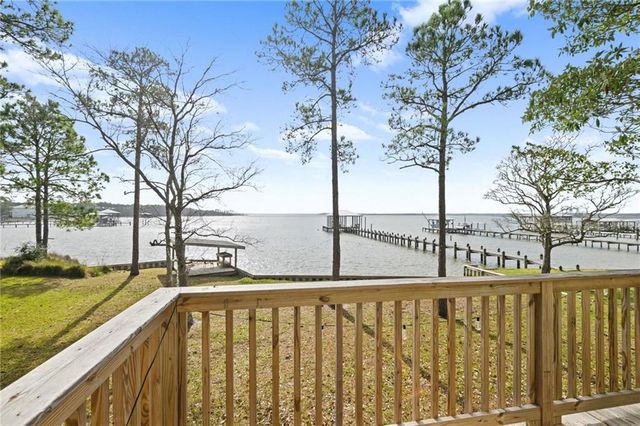7947 Bay Shore Drive, Elberta, AL 36530
