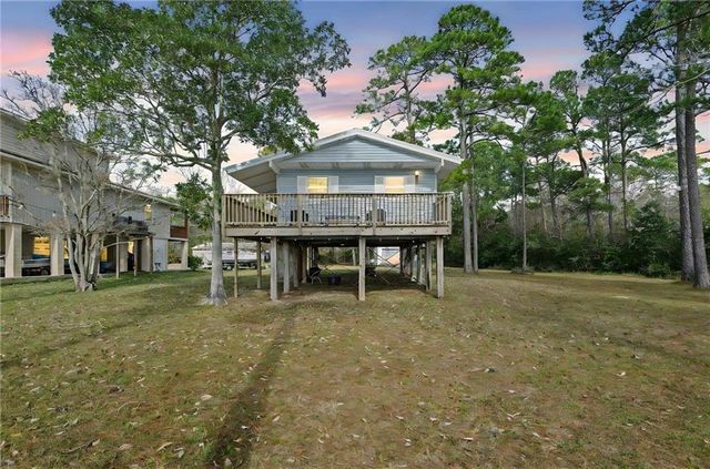 7947 Bay Shore Drive, Elberta, AL 36530